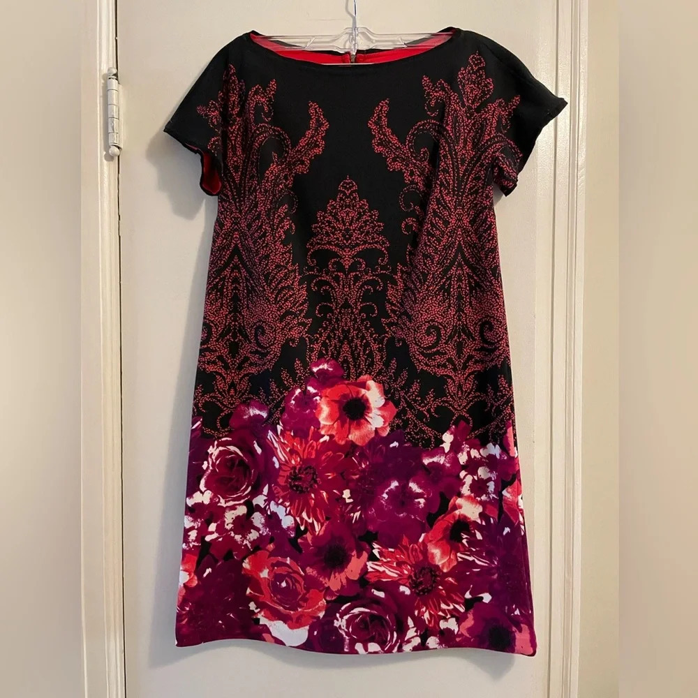 Maggy London Black Red Floral Short Sleeve Sheath Dress Size 4